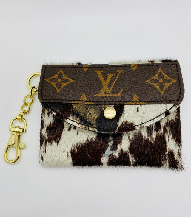 Gypsy LV Keychain Card Wallet Gold